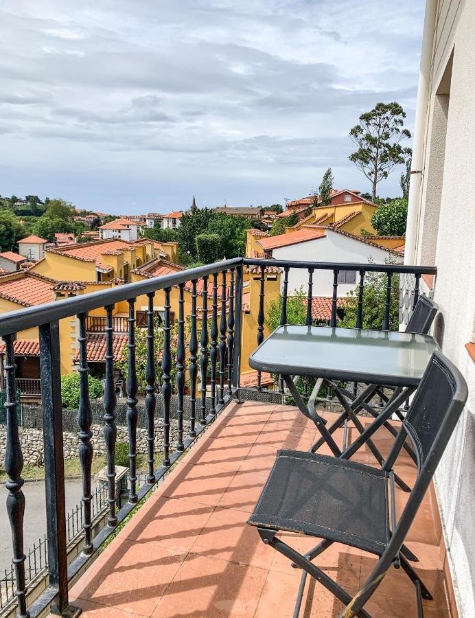 Acogedor Apartamento Con Terraza Y Parking Publico En Comillas Exterior photo
